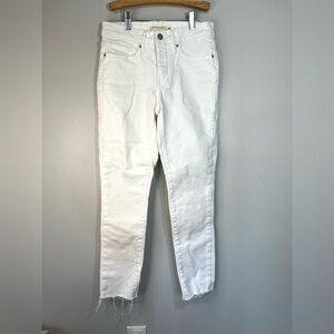 Levi’s 311 White Shaping Skinny Jeans Frayed Hem Women’s 25